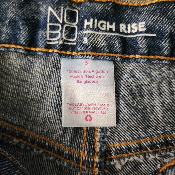 No Boundaries Dark Wash Destructed Mom Shorts - Size 3 High Rise - Blue Denim - Picture 8 of 10